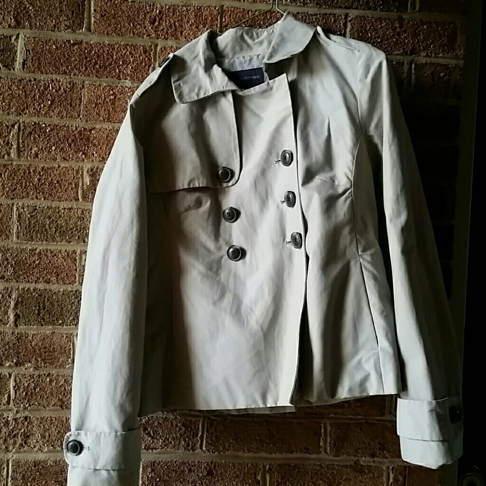 Banana republic light weight half trench  sz s